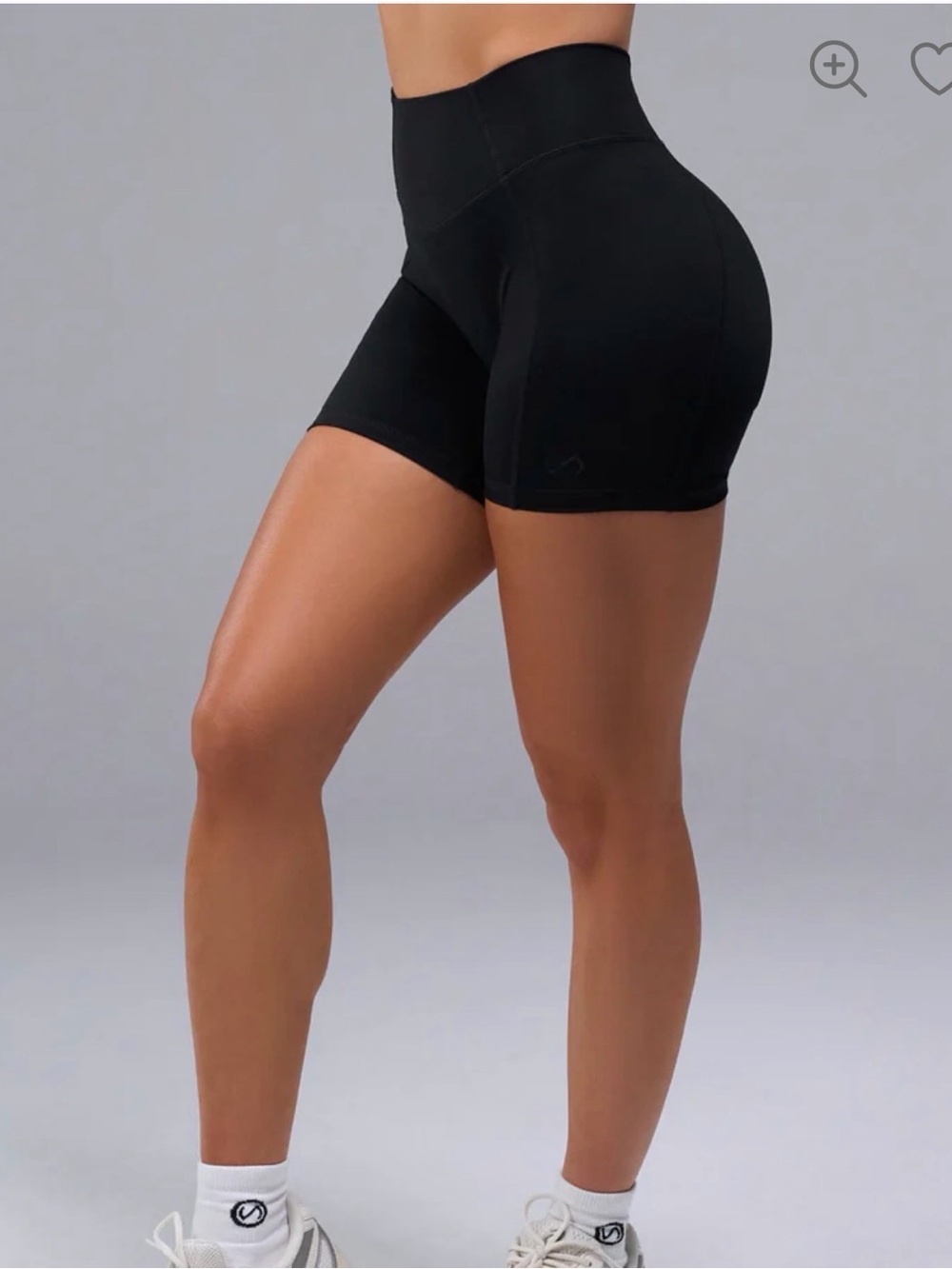 TLF Apparel High-Rise Tempo Scrunch Butt Shorts Small NWT